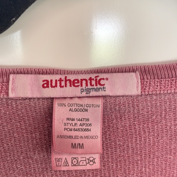 Iowa State, cyclones sweatshirt, barefoot, outfitters, size medium,non-smoking - Picture 2 of 5